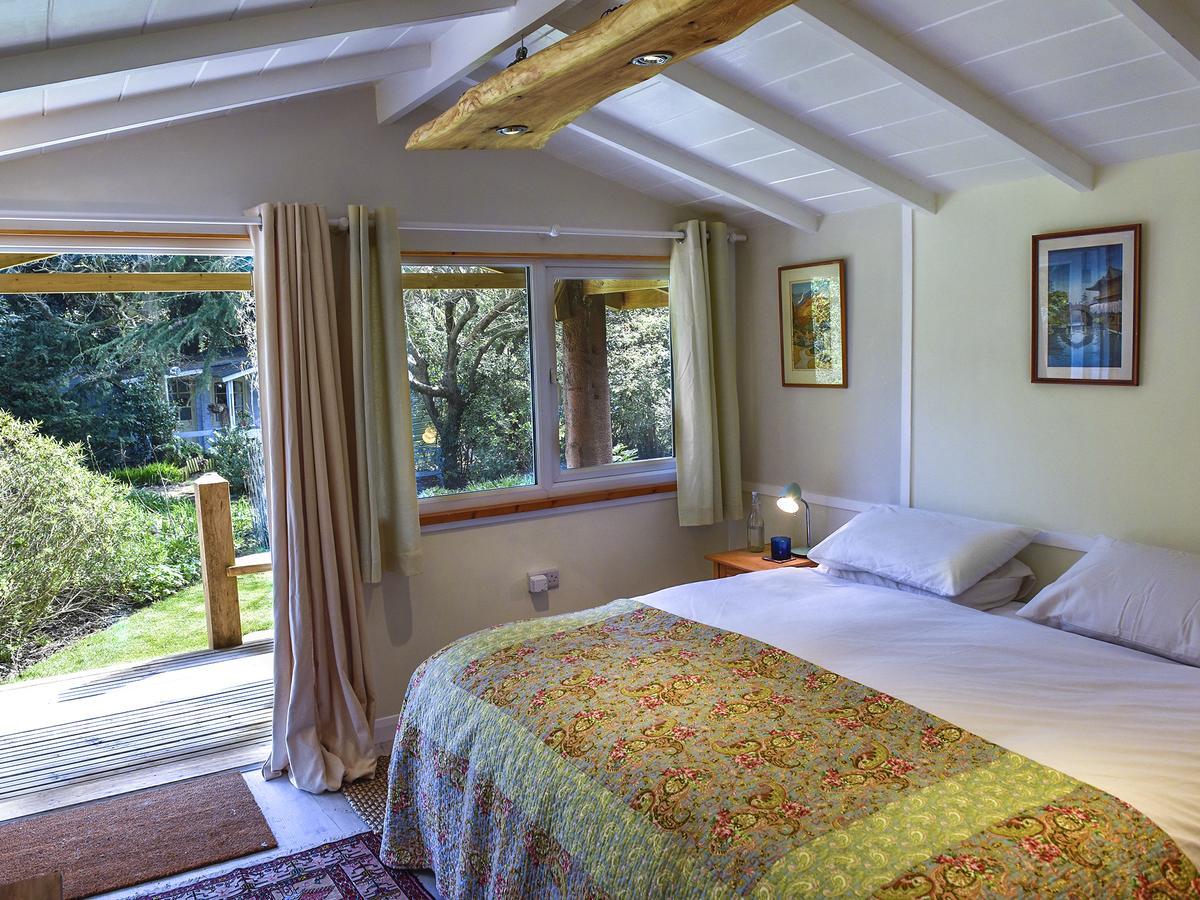 Ward Avenue B&B Каус Экстерьер фото